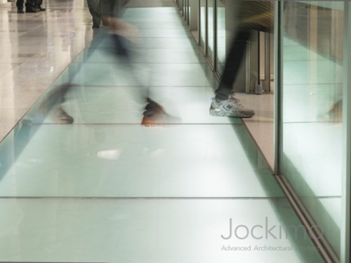 jockimo JFK glassflooring side